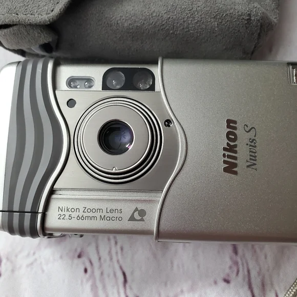 Vintage Nikon Nuvis S Zoom Lens 22.5-66mm Macro Camera Stainless Steel Case - Picture 2 of 14